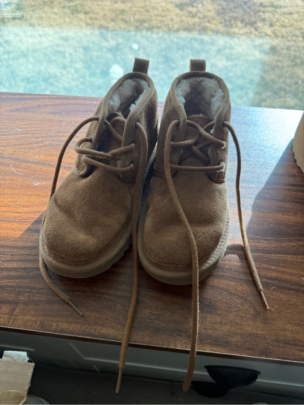 Women’s Brown Suede Lace-Up uggs